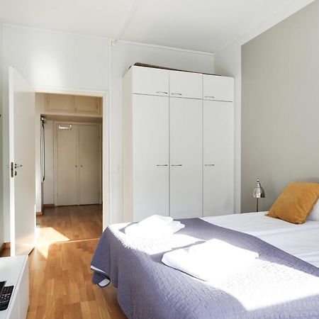 Kotimaailma Apartments Kamppi - 2Br For 4 Persons Хелзинки Екстериор снимка
