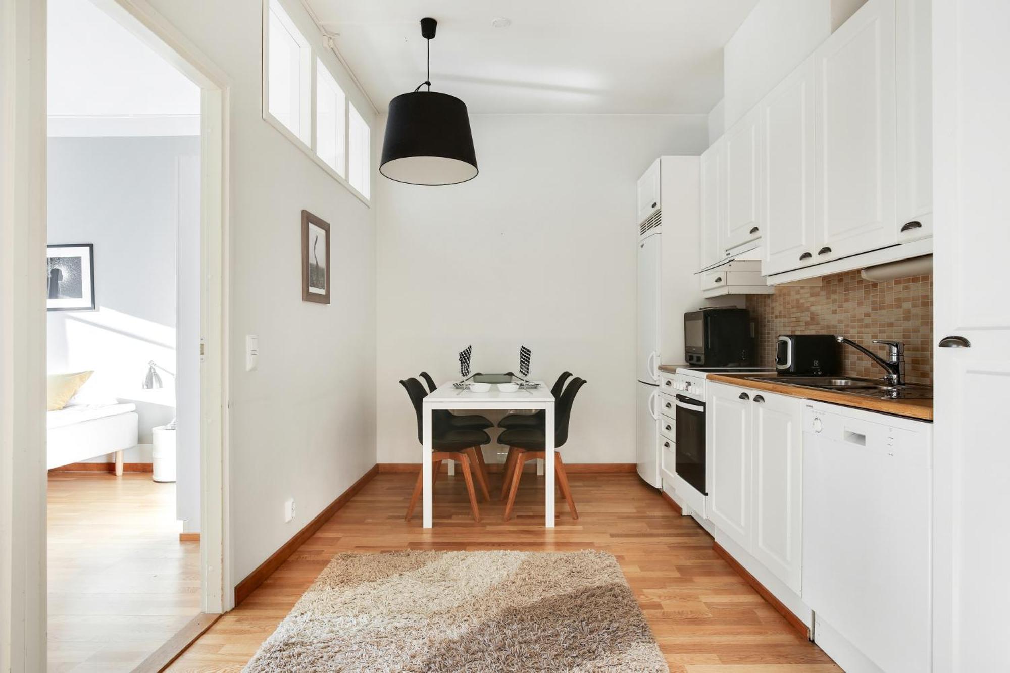 Kotimaailma Apartments Kamppi - 2Br For 4 Persons Хелзинки Екстериор снимка