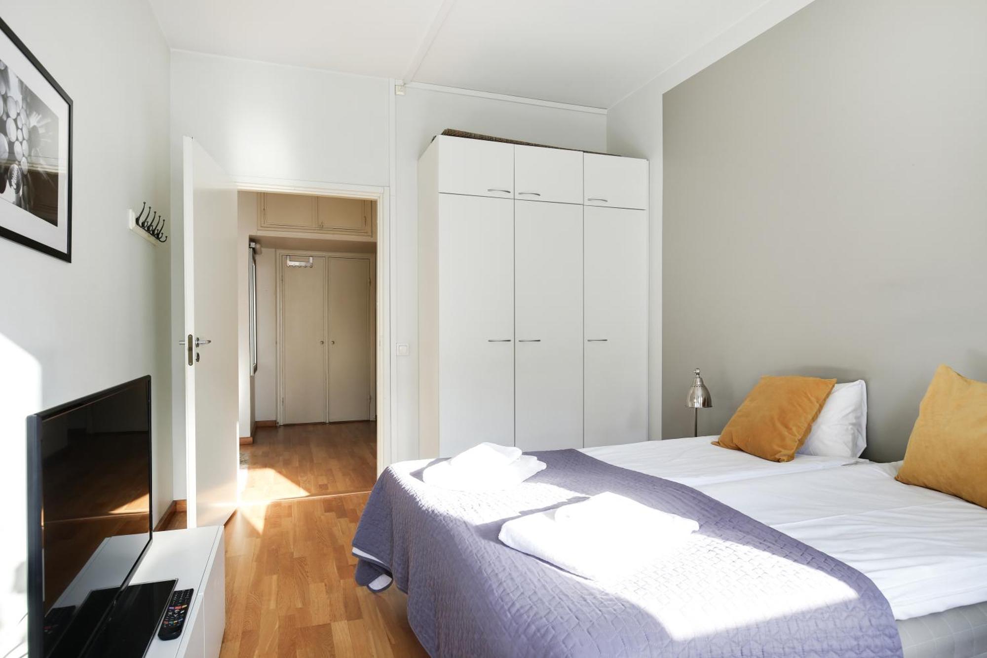 Kotimaailma Apartments Kamppi - 2Br For 4 Persons Хелзинки Екстериор снимка