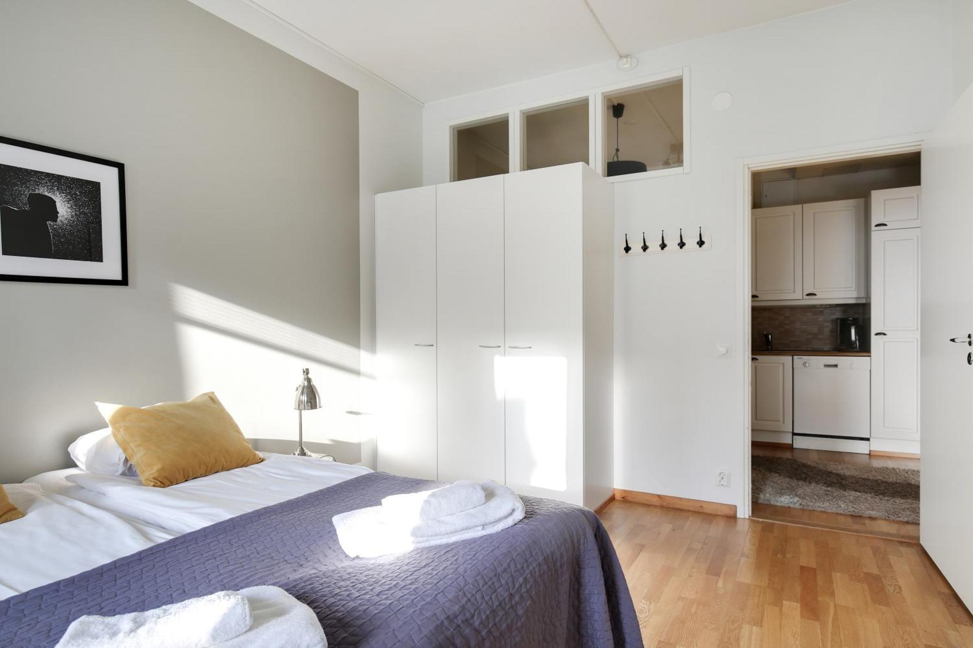 Kotimaailma Apartments Kamppi - 2Br For 4 Persons Хелзинки Екстериор снимка